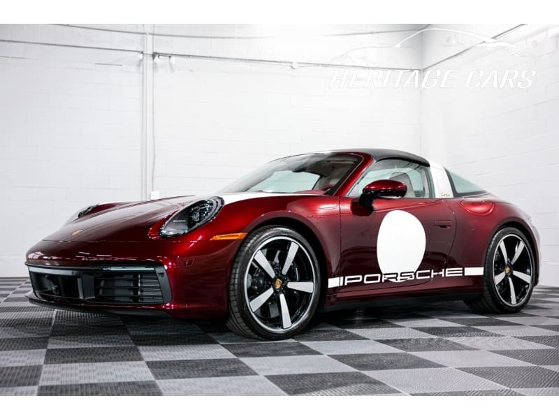 Porsche 911 2021 price $299,090