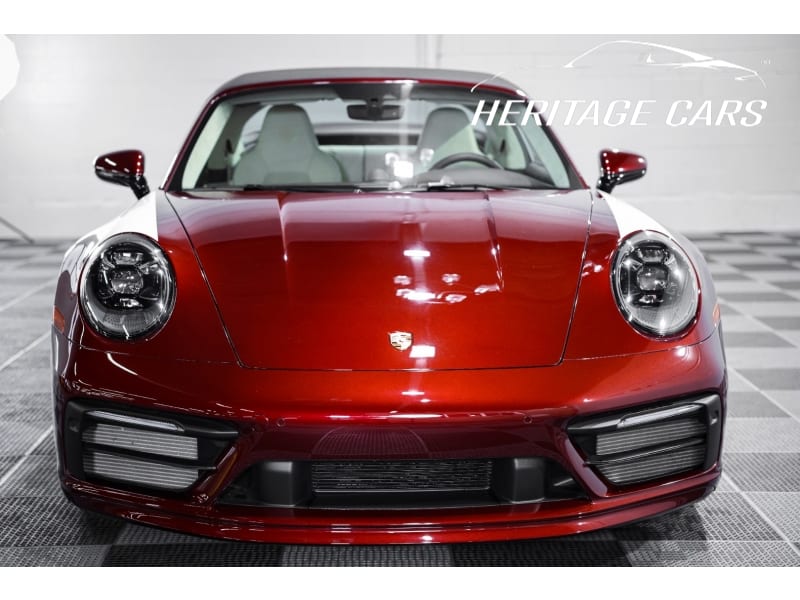 Porsche 911 2021 price $279,999