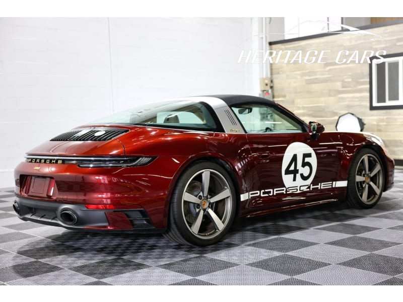 Porsche 911 2021 price $279,999