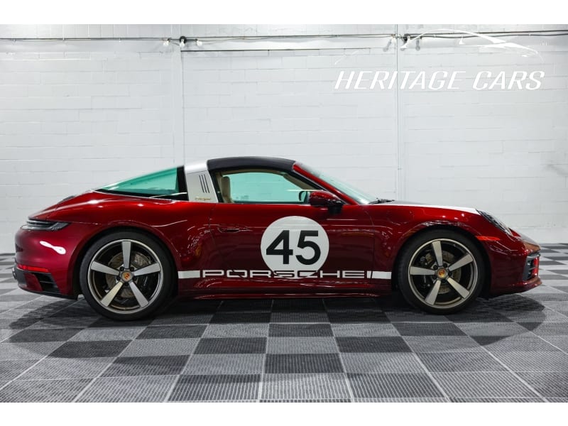 Porsche 911 2021 price $279,999