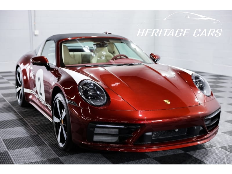 Porsche 911 2021 price $305,990