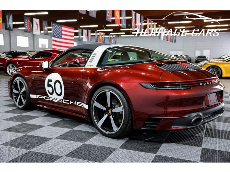 Porsche 911 2021 price $298,990