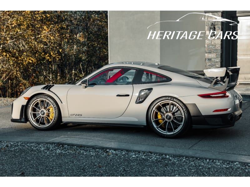 Porsche 911 2018 price $429,990