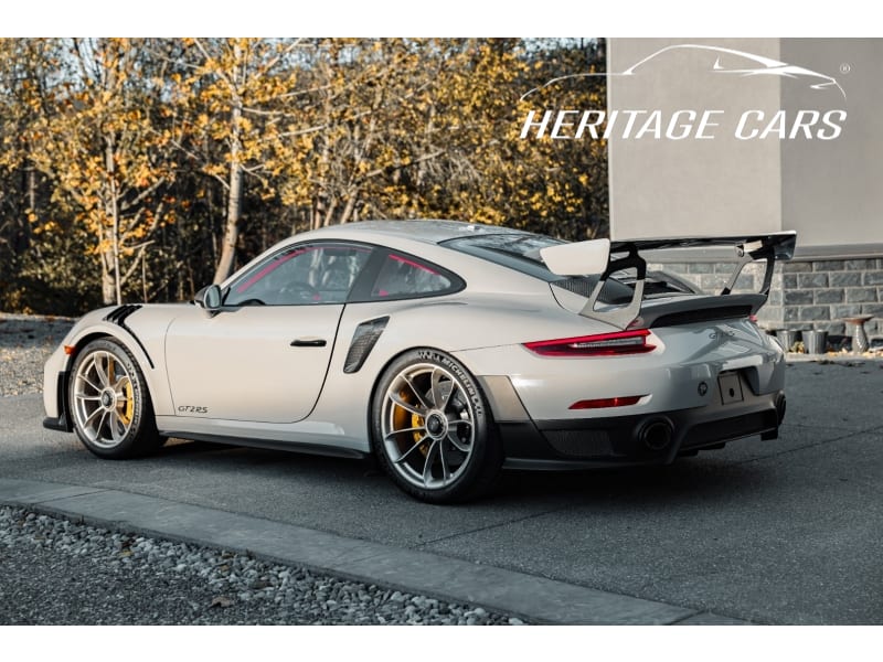 Porsche 911 2018 price $429,990