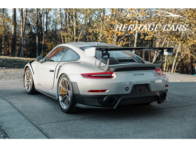 Porsche 911 2018 price $429,990