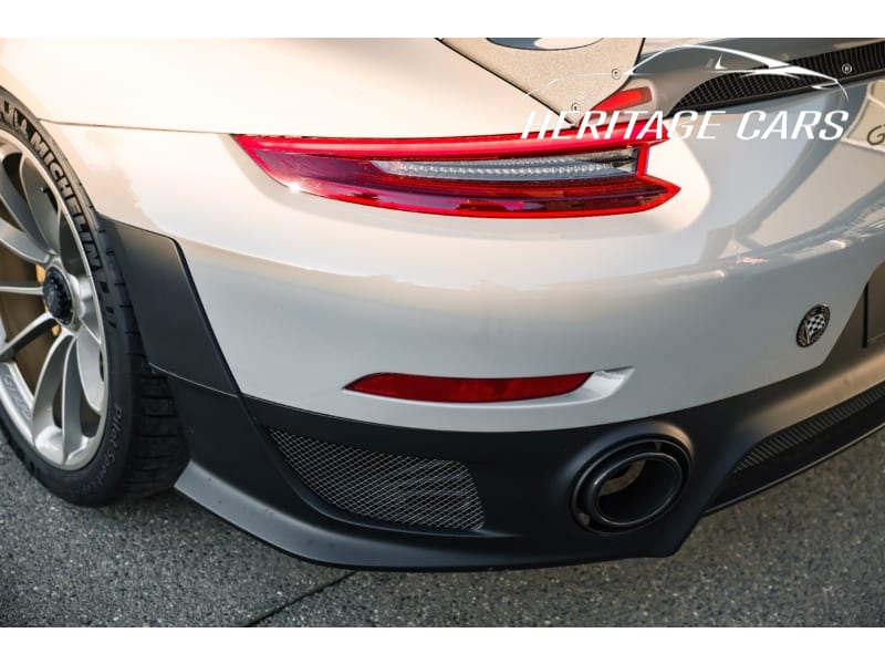 Porsche 911 2018 price $429,990