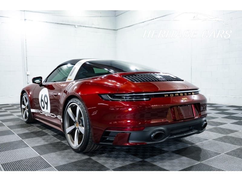 Porsche 911 2021 price $298,990