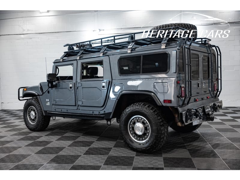 Hummer H1 2006 price $258,900