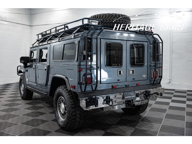 Hummer H1 2006 price $258,900