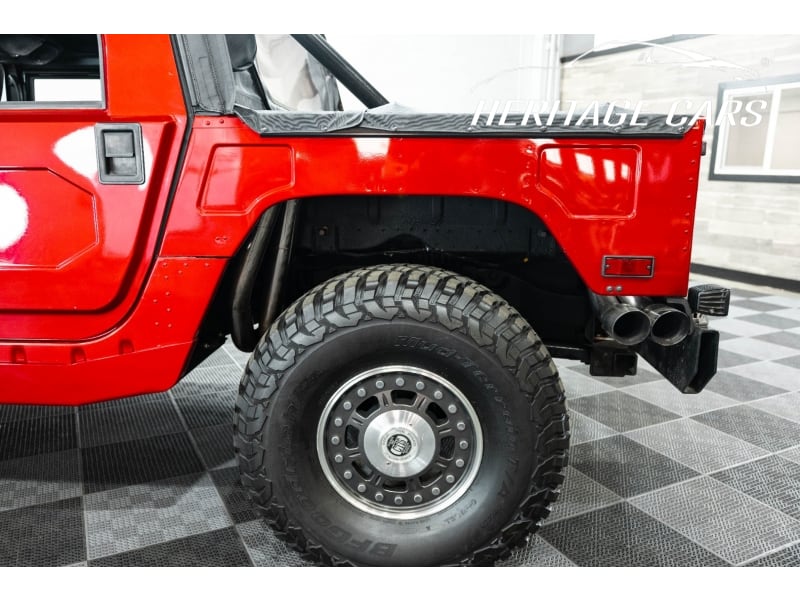 Hummer H1 2006 price $196,900