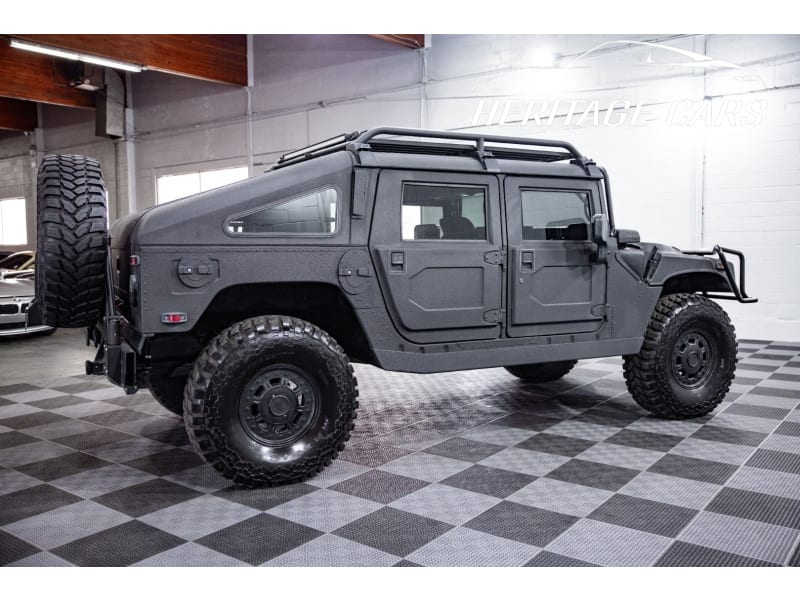 Hummer H1 2006 price $218,900