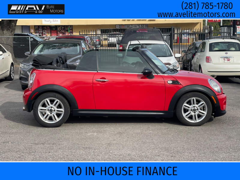 Mini Cooper Convertible 2013 price $9,995