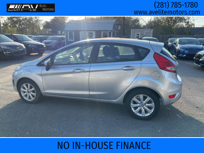 Ford Fiesta 2013 price $8,900