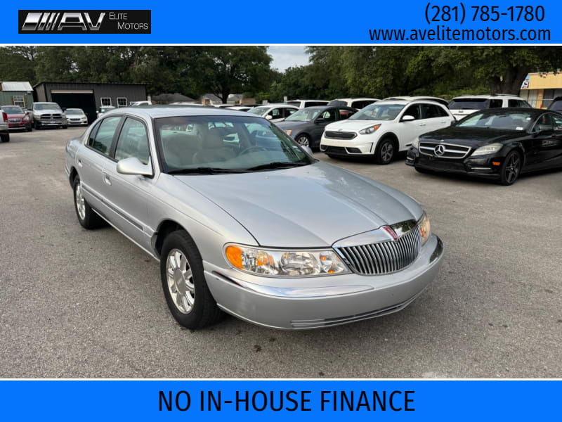 Lincoln Continental 2000 price $6,995