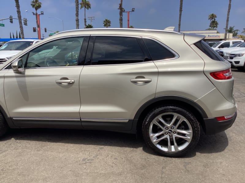 LINCOLN MKC 2015 price $13,988