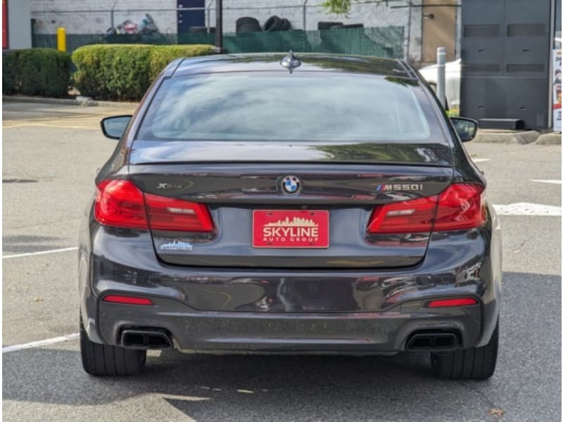 BMW 5-Series 2018 price $55,889