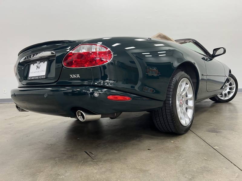 Jaguar XKR 2001 price Sold