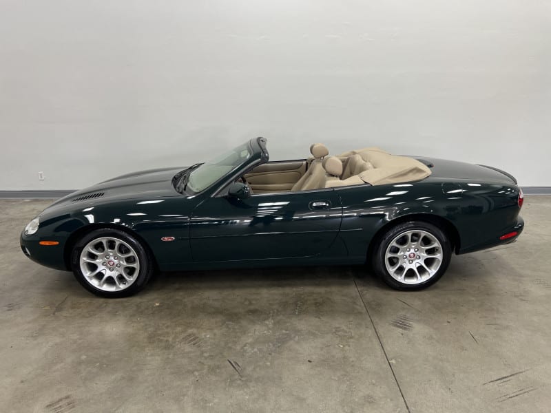 Jaguar XKR 2001 price Sold