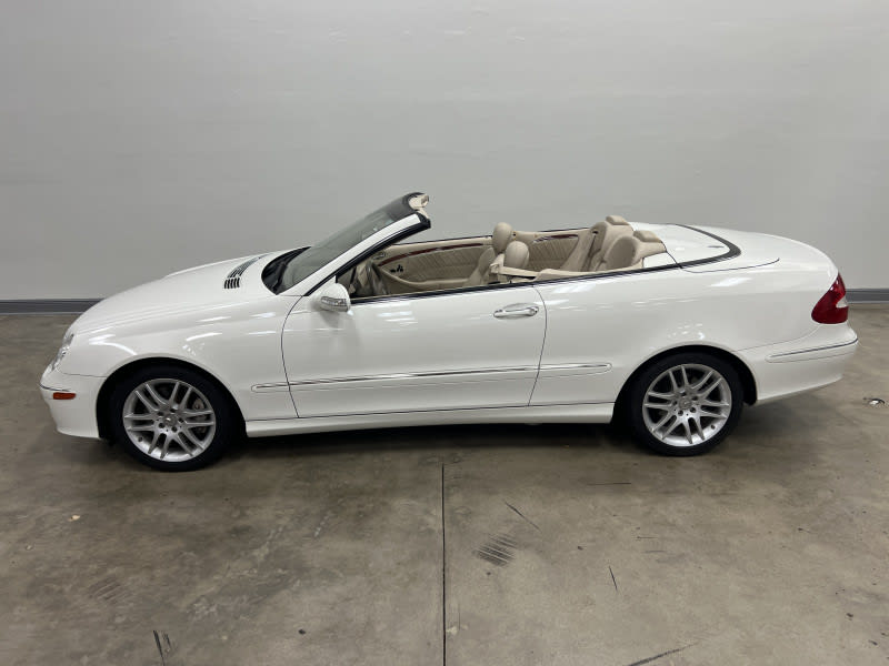 Mercedes-Benz CLK-Class 2008 price Sold