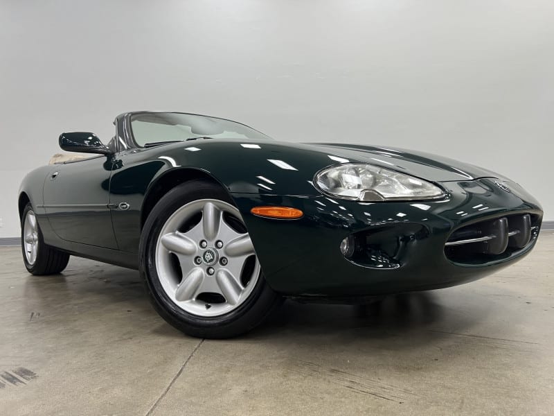 Jaguar XK 2000 price Sold