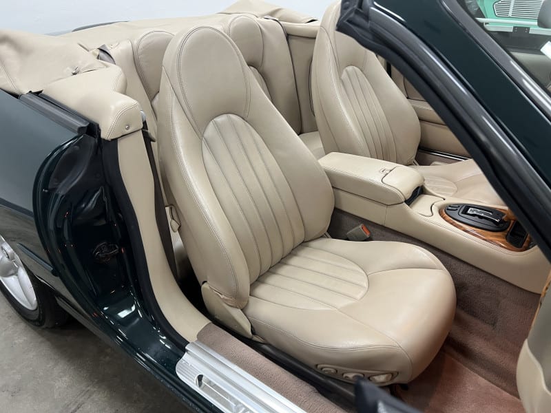 Jaguar XK 2000 price Sold