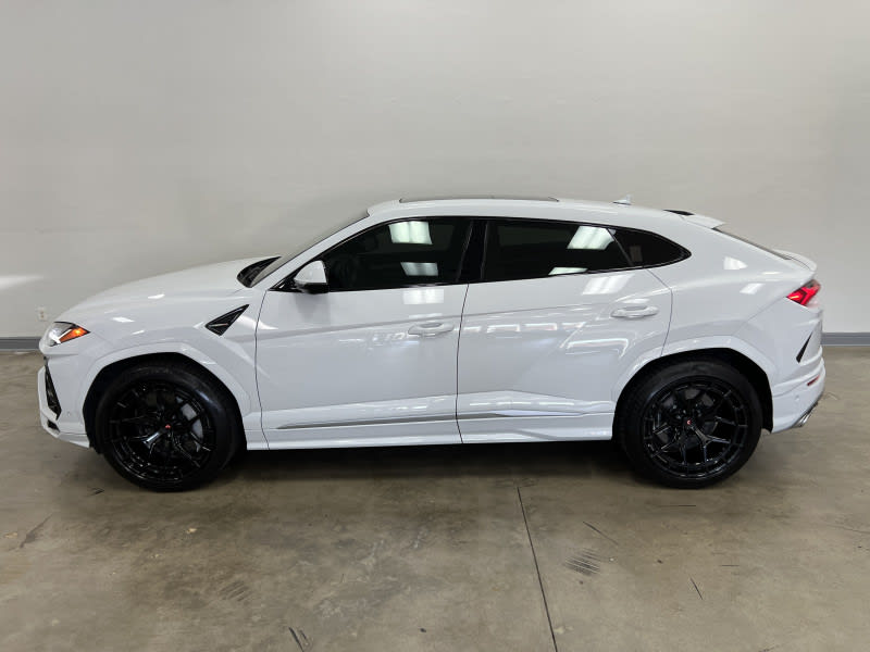 Lamborghini Urus 2019 price Sold