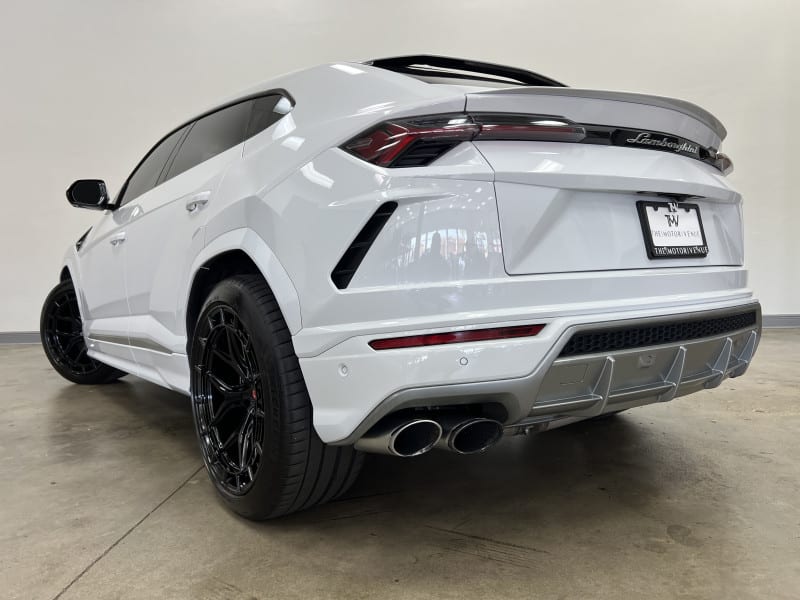 Lamborghini Urus 2019 price Sold