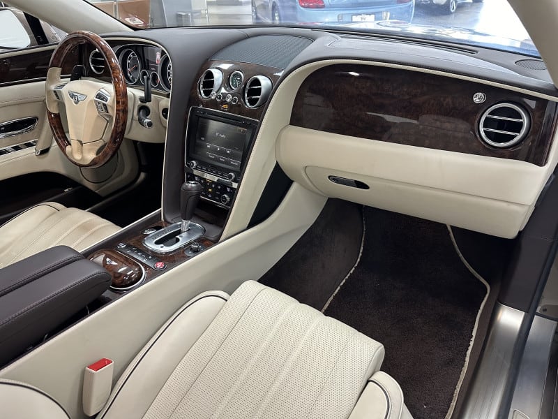 Bentley Flying Spur 2014 price $71,977