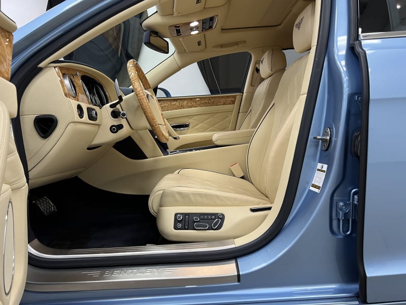 Bentley Flying Spur 2016 price $84,977