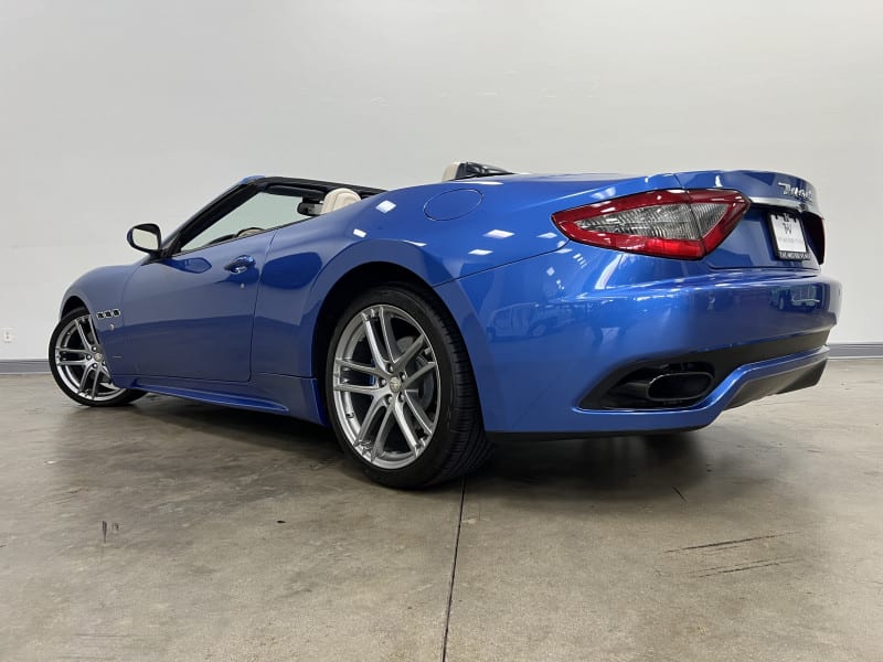 Maserati GranTurismo 2015 price $42,977