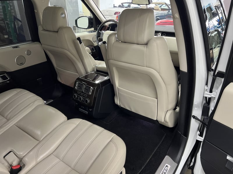 Land Rover Range Rover 2016 price $26,977