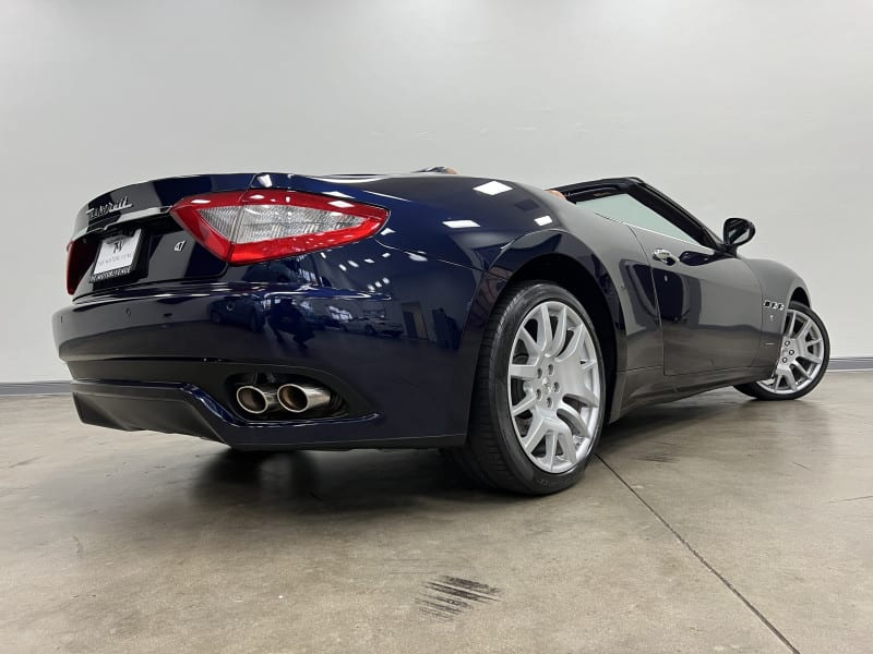 Maserati GranTurismo Convertible 2011 price Sold