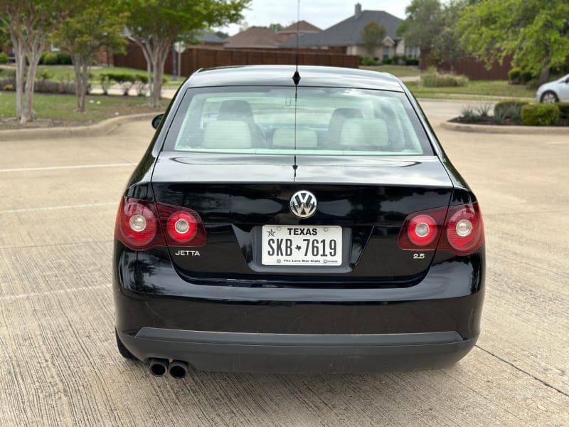 Volkswagen Jetta Sedan 2010 price $4,690