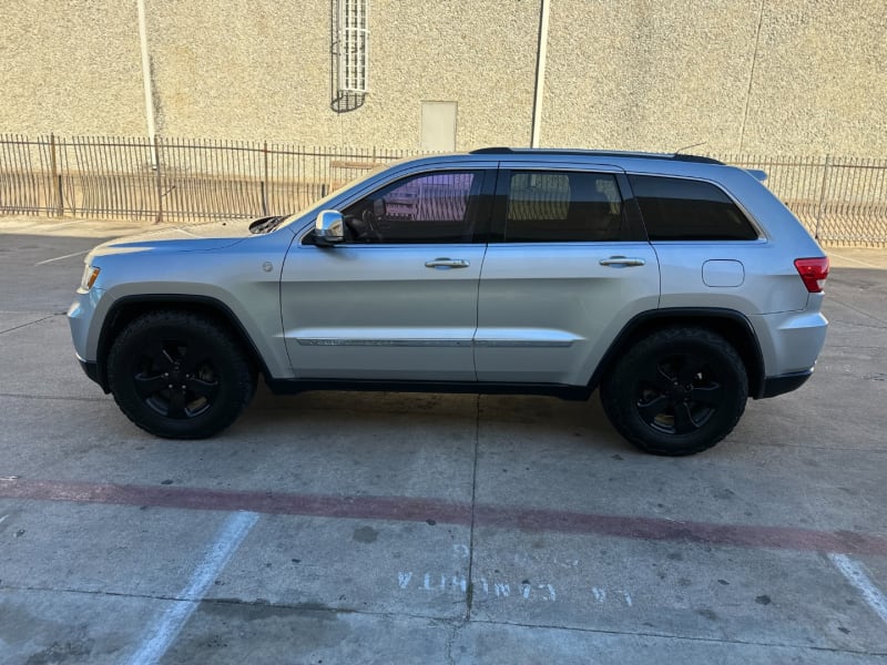 Jeep Grand Cherokee 2011 price $8,000