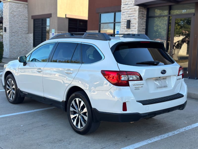 Subaru Outback 2015 price $10,380