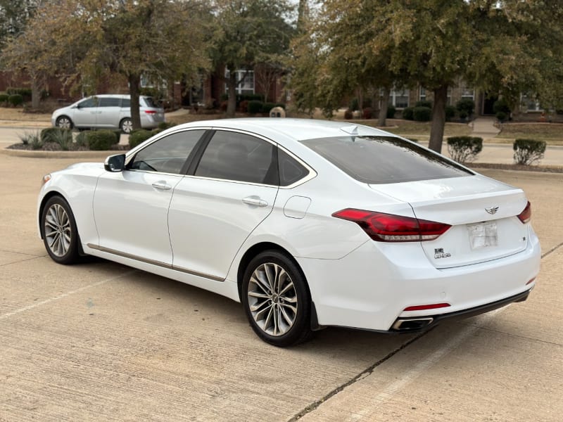 Hyundai Genesis 2015 price $10,950