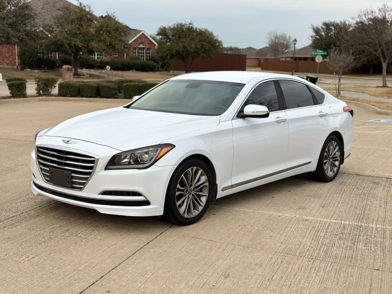 Hyundai Genesis 2015 price $10,950