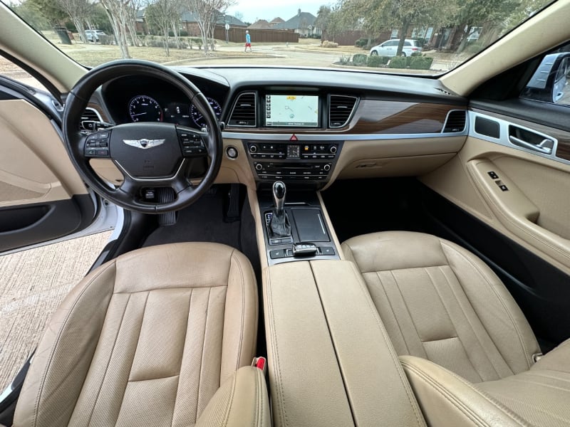 Hyundai Genesis 2015 price $10,950