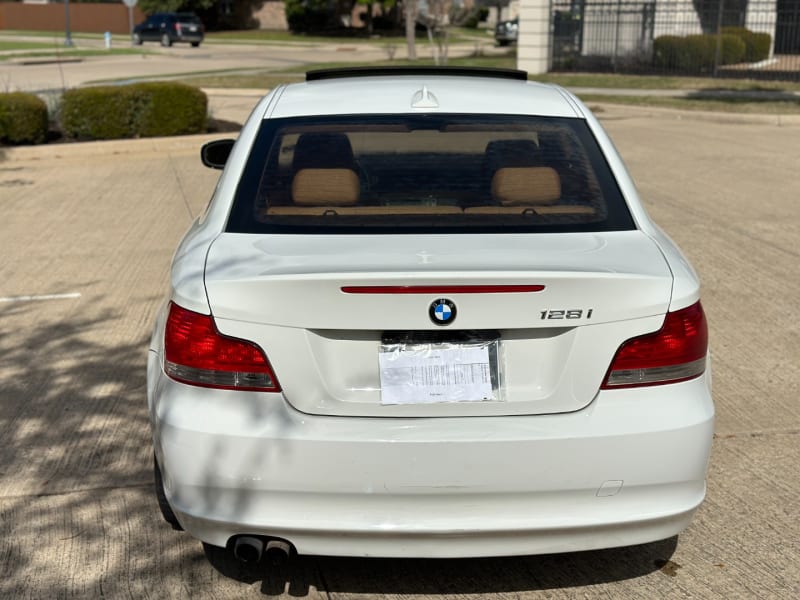 BMW 1-Series 2011 price $5,990