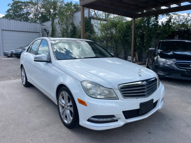 Mercedes-Benz C-Class 2013 price $8,500