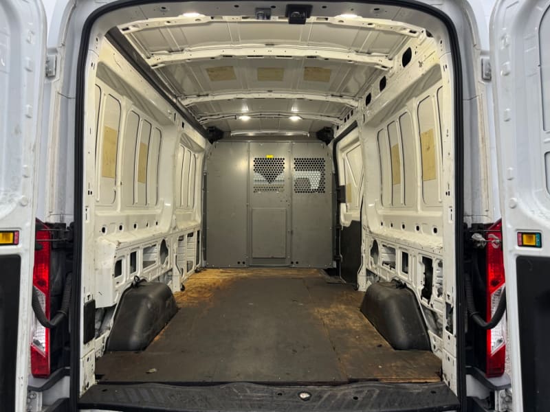 Ford Transit Cargo Van 2016 price $18,500