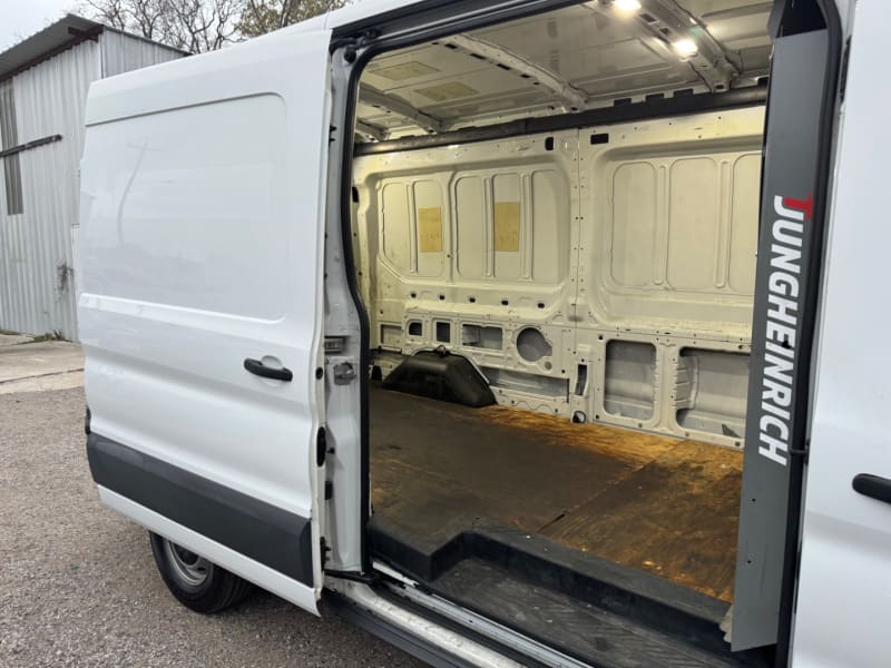 Ford Transit Cargo Van 2016 price $18,500