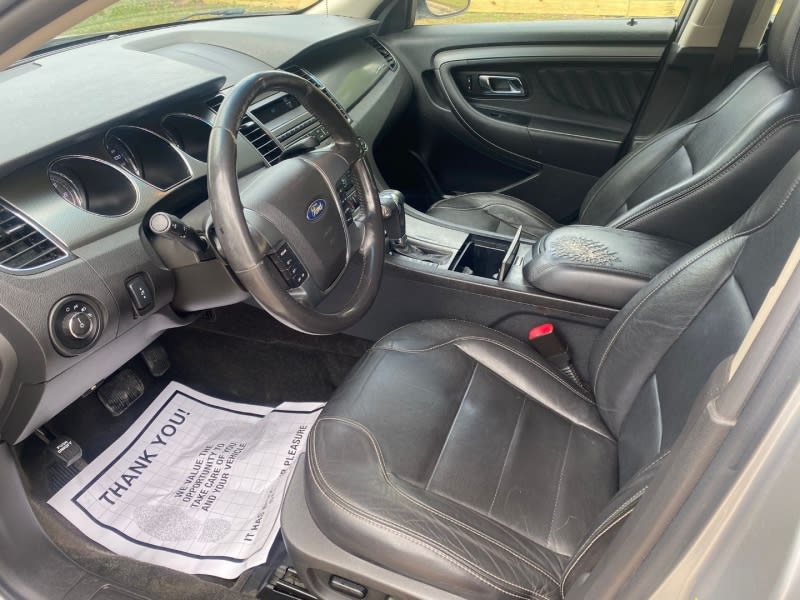 Ford Taurus 2011 price $1,500 Down