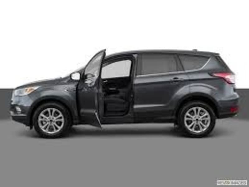 Ford Escape 2018 price $2,000 Down