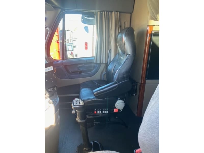 Freightliner CASCADIA 2018 price $39,900