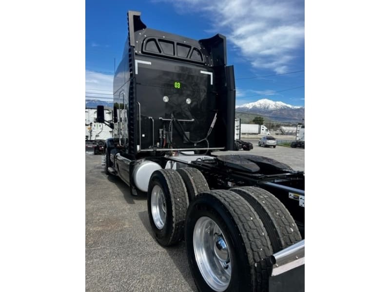 Peterbilt 579 2018 price $0