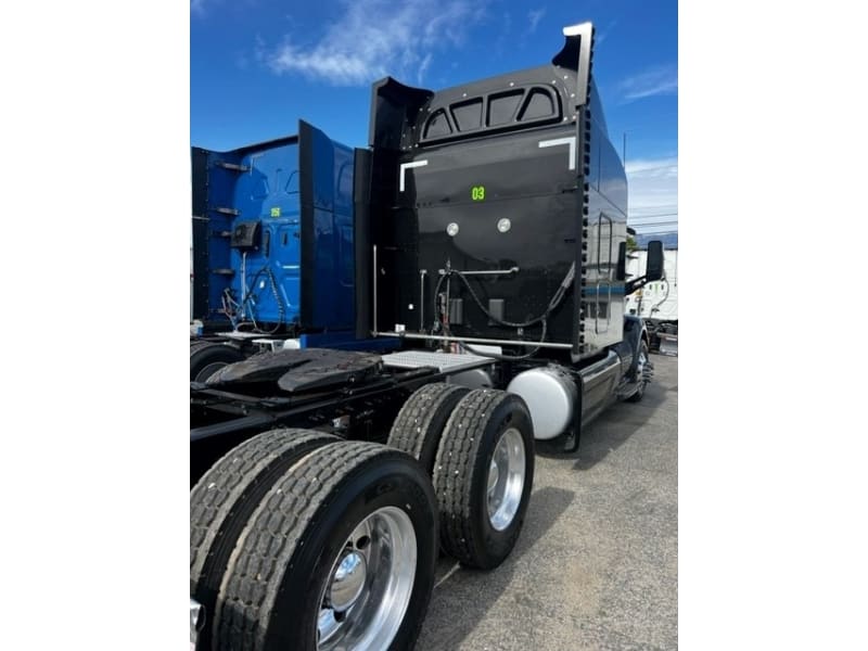 Peterbilt 579 2018 price $0