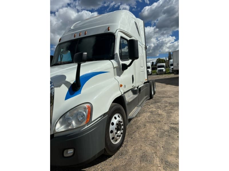 Freightliner Cascadia 2018 price $37,900