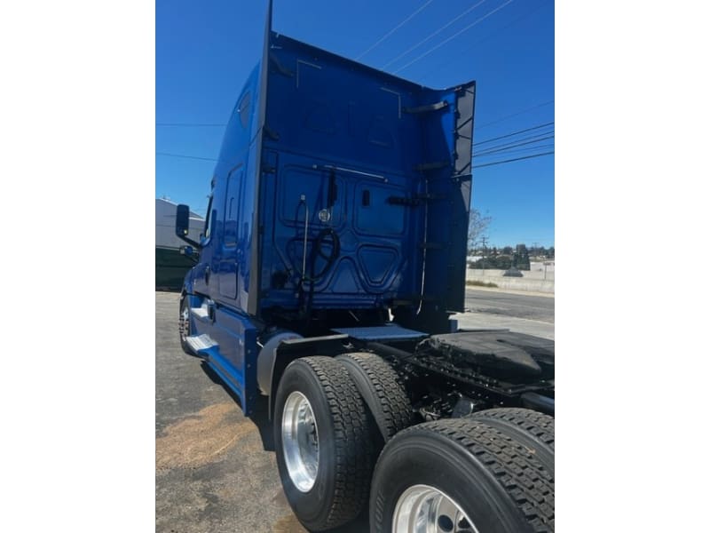 Freightliner Cascadia 2020 price $57,900