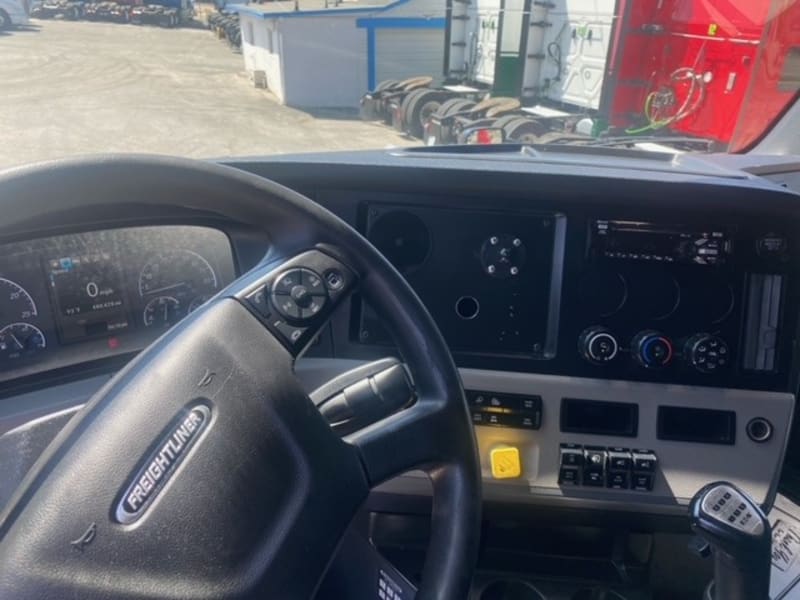 Freightliner Cascadia 2020 price $59,900